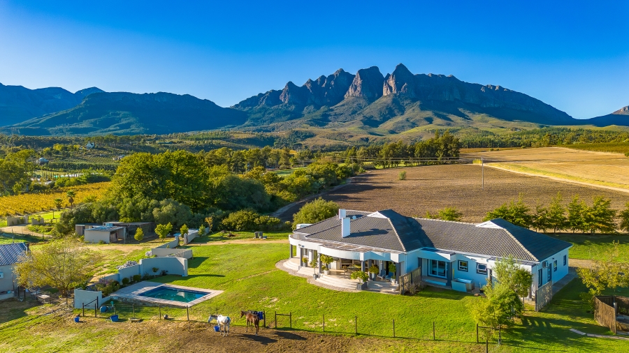 13 Bedroom Property for Sale in Bainskloof Western Cape